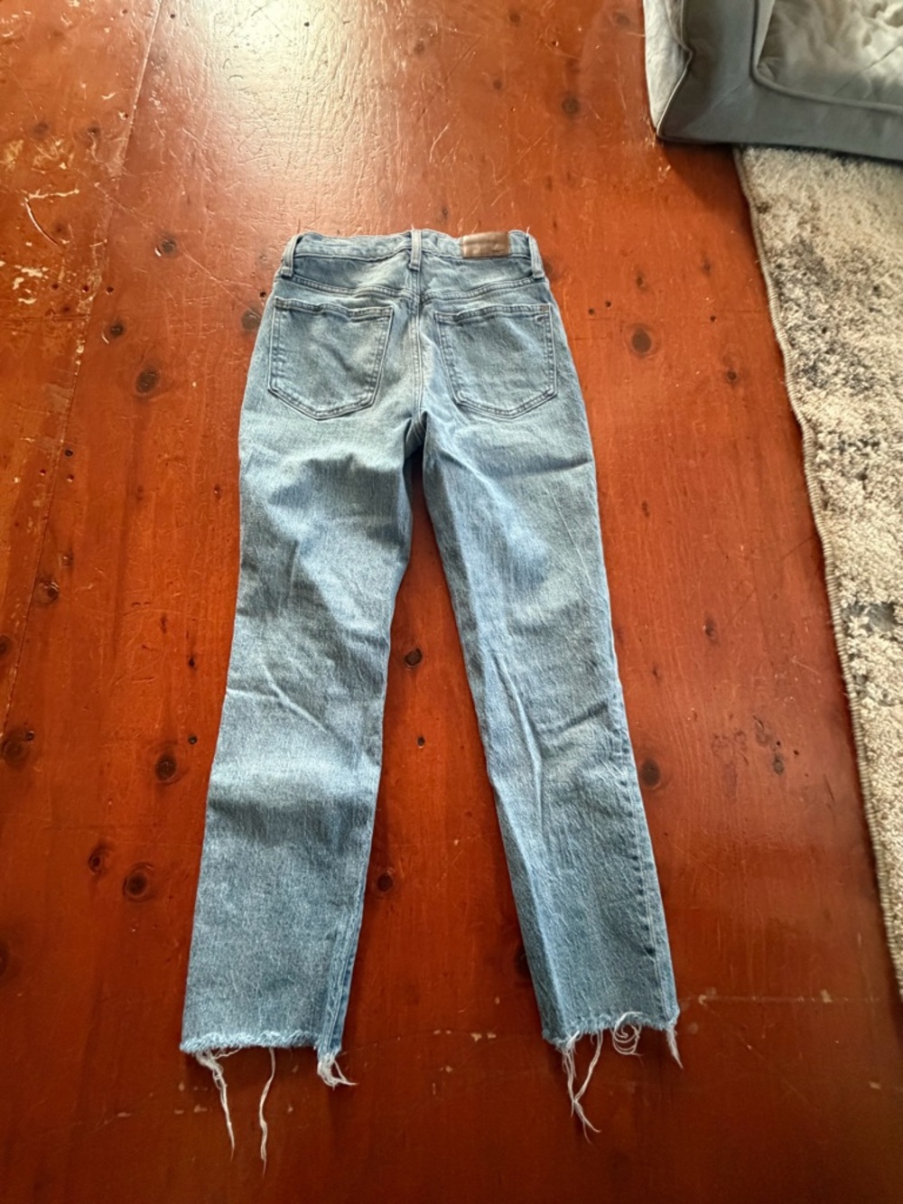 Jeans - Picture 2 of 3